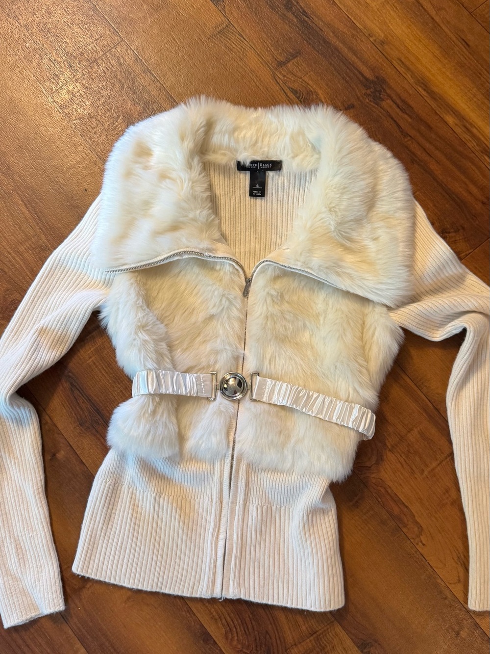 Vintage White House Black Market Cream Faux Fur Trim Ribbed Zip Belted Sweater S